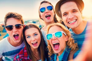 World Smile Day (Ziua Mondială a Zâmbetului)
